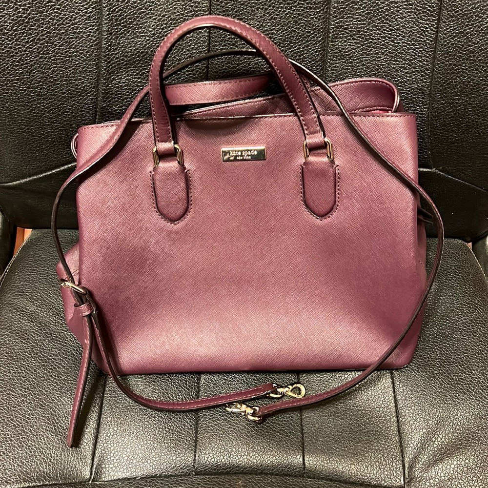 Kate Spade ♠️ Jackson triple compartment Satchel.